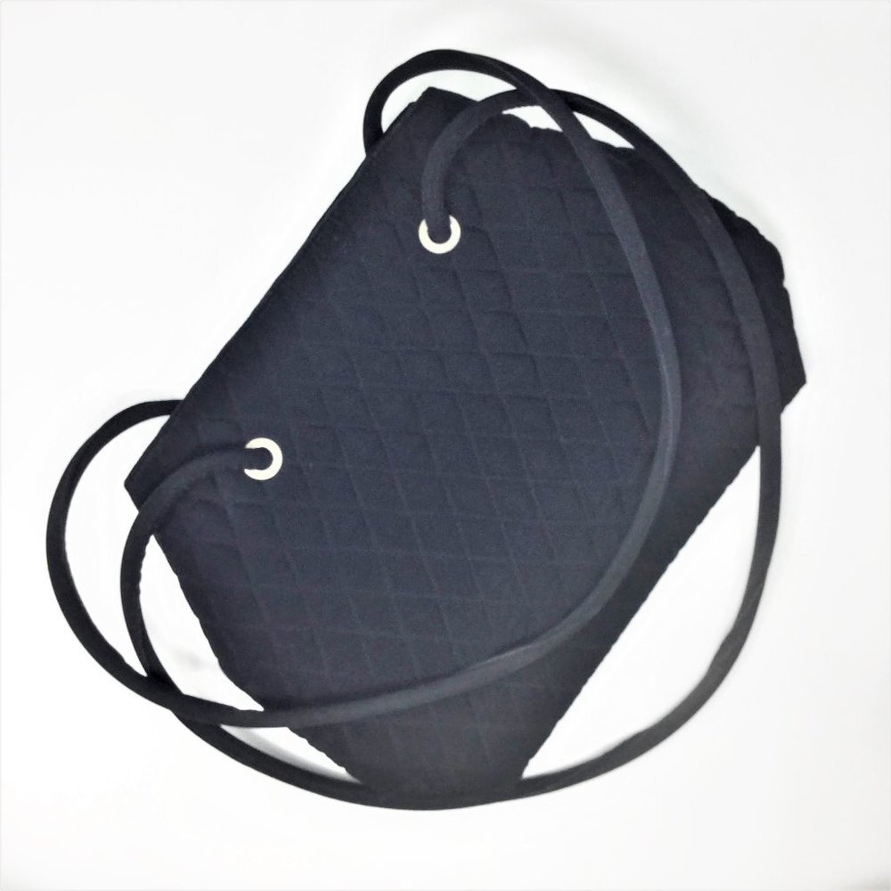 Vera Bradly Black Quilted Handbag Purse
